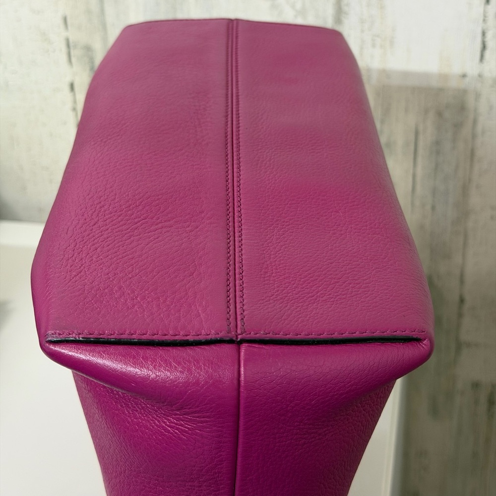 Fendi By The Way Leather Bag - Picture 6 of 13